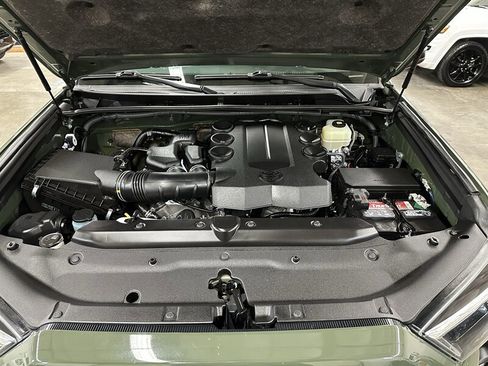 Used 2020 Toyota 4Runner TRD Pro AWD/4WD image 9