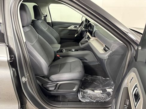 New 2026 Ford Explorer Active RWD image 5