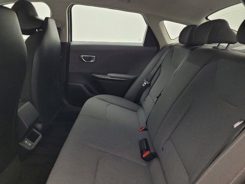 Used 2025 Kia K4 FWD image 18