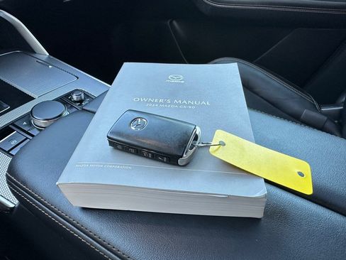 Used 2024 MAZDA CX-90 3.3 Turbo w/ Preferred Plus image 31