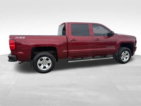 Used 2017 Chevrolet Silverado 1500 LT w/ LT Convenience Package image 14
