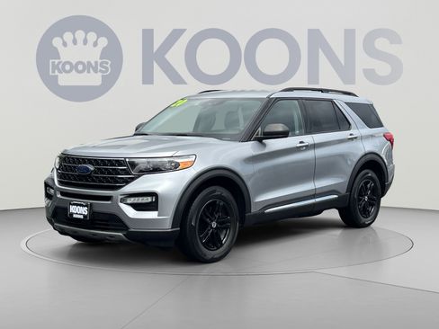 Used 2020 Ford Explorer XLT w/ Equipment Group 202A AWD/4WD image 1