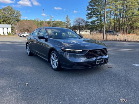 Certified 2023 Honda Accord LX image 6