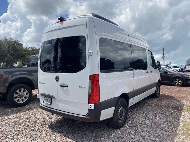 Used 2025 Mercedes-Benz Sprinter 2500 image 4