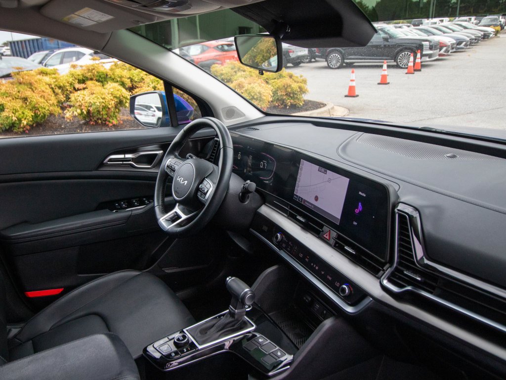Used 2025 Kia Sportage EX FWD image 20