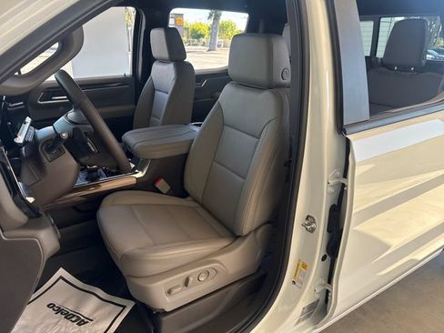 New 2026 Chevrolet Silverado 1500 RST w/ Convenience Package II AWD/4WD image 12