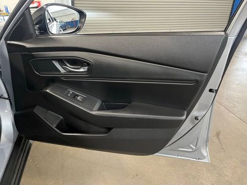 Used 2025 Honda Accord SE image 12