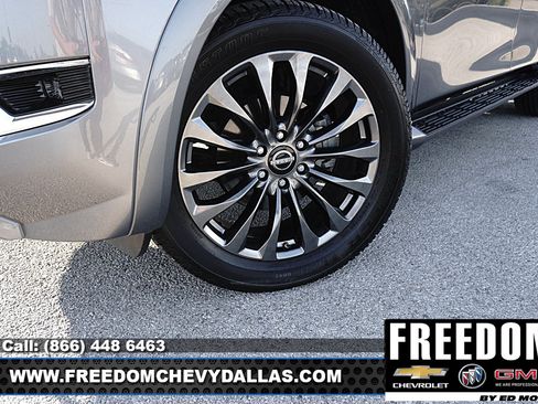 Used 2023 Nissan Armada Platinum w/ Captain's Chairs Package AWD/4WD image 45