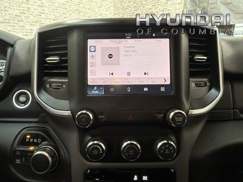 Used 2024 RAM 2500 Big Horn w/ Bed Utility Group image 19