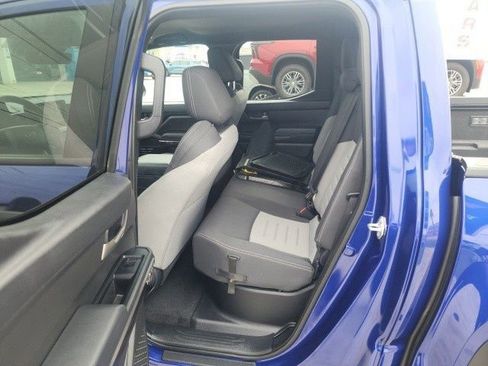 Used 2025 Toyota Tacoma TRD Off-Road image 60