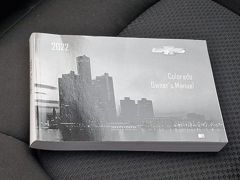 Used 2022 Chevrolet Colorado LT w/ LT Convenience Package image 26