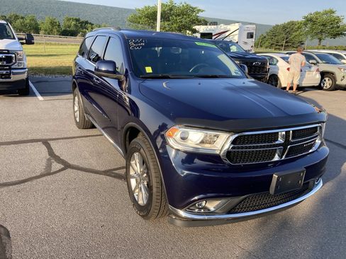 Used 2018 Dodge Durango SXT w/ Quick Order Package 2BB AWD/4WD image 1