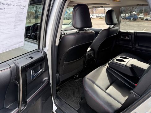Used 2016 Toyota 4Runner Trail Premium image 11