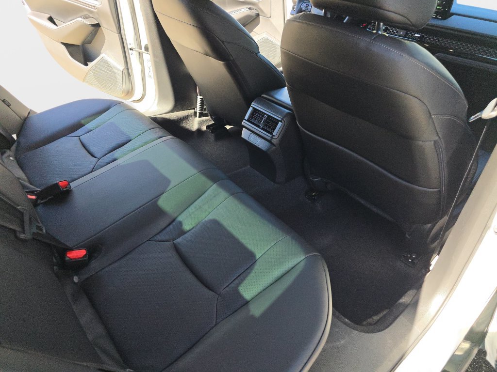 Used 2024 Honda Accord Touring image 13