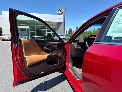 Certified 2021 Lexus ES 250 w/ Premium Package AWD/4WD image 10