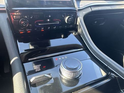 Used 2023 Jeep Grand Cherokee Limited image 17