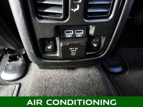 Used 2022 Dodge Durango R/T image 11