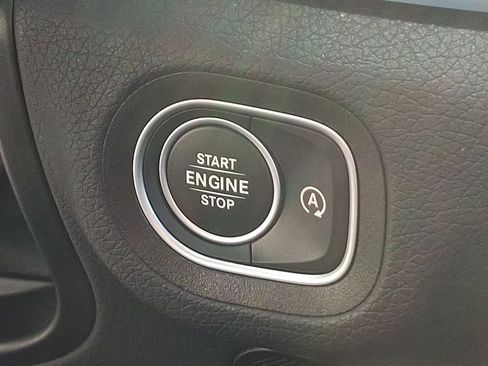 Used 2024 Mercedes-Benz GLS 450 4MATIC image 27