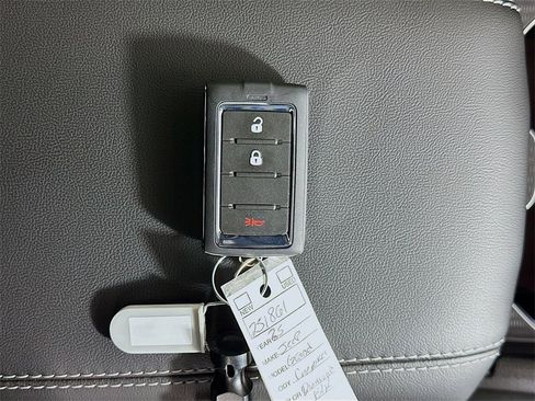 New 2025 Jeep Grand Cherokee Laredo X image 20