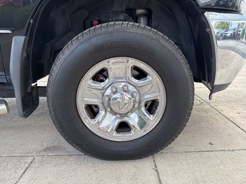 Used 2017 RAM 2500 Tradesman w/ Chrome Appearance Group image 28