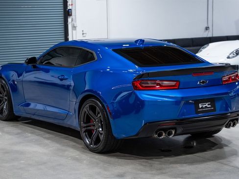 Used 2018 Chevrolet Camaro SS image 62