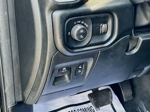 Used 2022 RAM 1500 Big Horn w/ Trailer Tow Group AWD/4WD image 10