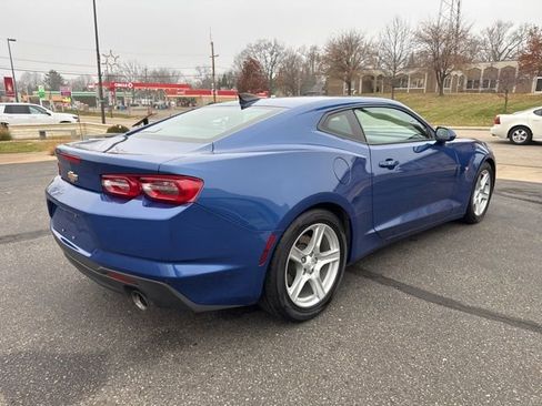 Used 2019 Chevrolet Camaro LT image 5
