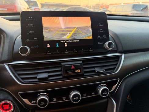Used 2018 Honda Accord LX image 23