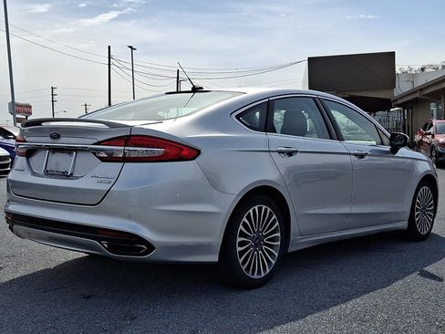 Used 2017 Ford Fusion Titanium image 4