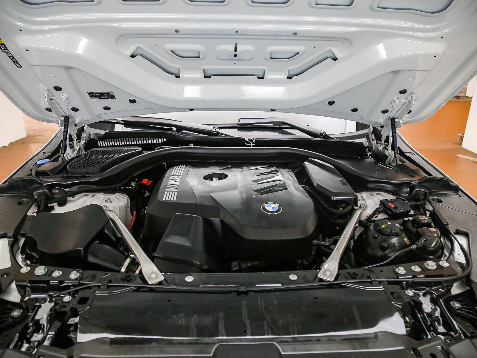 Used 2026 BMW 530i w/ M Sport Package RWD image 28