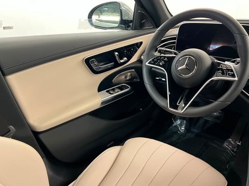 New 2026 Mercedes-Benz E 350 4MATIC Sedan image 11