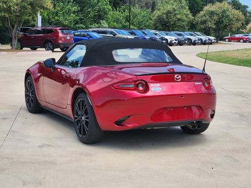 Used 2025 MAZDA MX-5 Miata Club RWD image 5