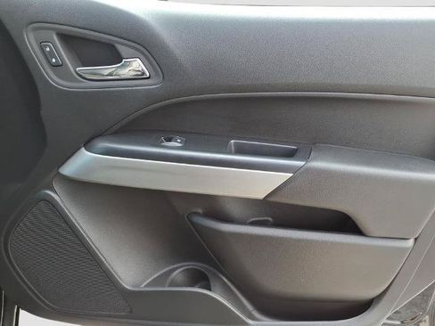 Used 2022 Chevrolet Colorado ZR2 AWD/4WD image 9