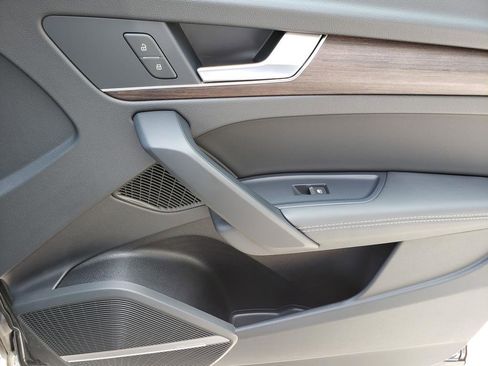 Used 2025 Audi Q5 2.0T Premium Plus image 19