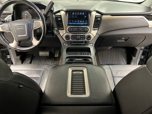 Used 2018 GMC Yukon Denali w/ Open Road Package AWD/4WD image 48