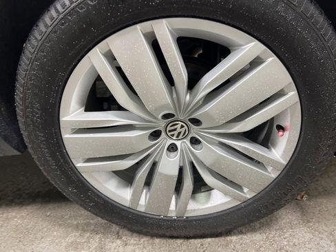 Used 2020 Volkswagen Atlas SEL FWD image 45