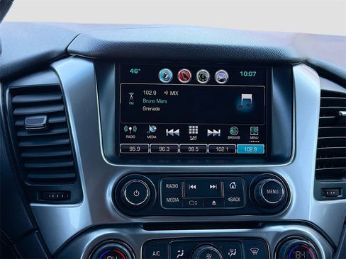 Used 2017 Chevrolet Suburban LS image 10