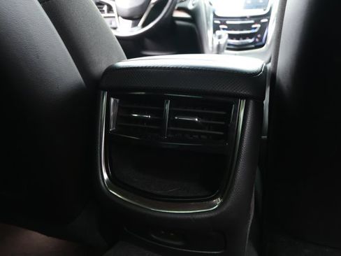 Used 2018 Cadillac CTS Luxury image 33