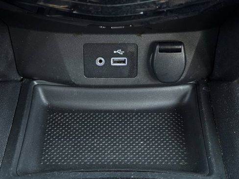 Used 2020 Nissan Rogue SV image 21