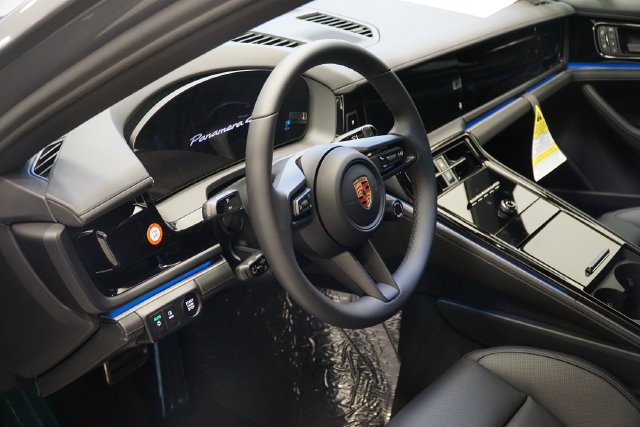 New 2026 Porsche Panamera 4 AWD/4WD image 4