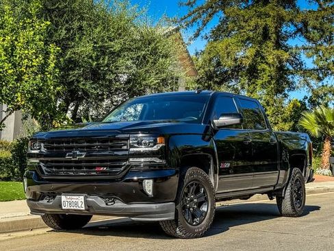 Used 2018 Chevrolet Silverado 1500 LTZ Z71 w/ LTZ Plus Package AWD/4WD image 2