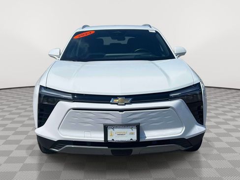 Used 2024 Chevrolet Blazer EV LT AWD/4WD image 2