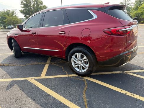 Used 2018 Buick Enclave Essence FWD image 5