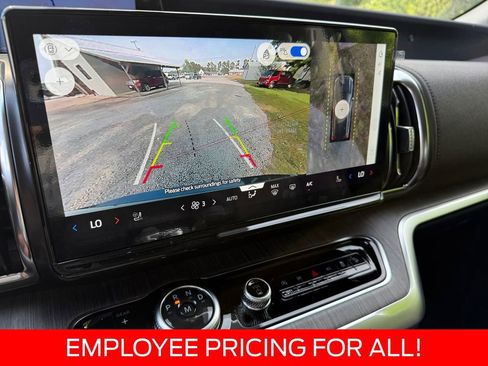 New 2026 Ford Expedition Platinum w/ Platinum Ultimate Package AWD/4WD image 25