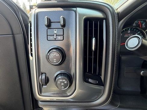Used 2017 Chevrolet Silverado 1500 LTZ Z71 w/ LTZ Plus Package AWD/4WD image 17