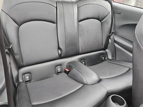 Used 2018 MINI Cooper S image 12