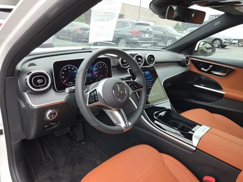 Used 2025 Mercedes-Benz C 300 4MATIC Sedan image 6