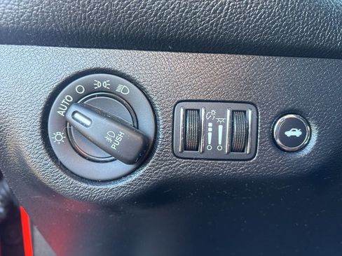 Used 2017 Dodge Challenger R/T Plus image 10