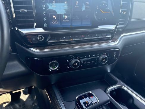 Used 2023 Chevrolet Silverado 1500 RST w/ Z71 Off-Road Package AWD/4WD image 5