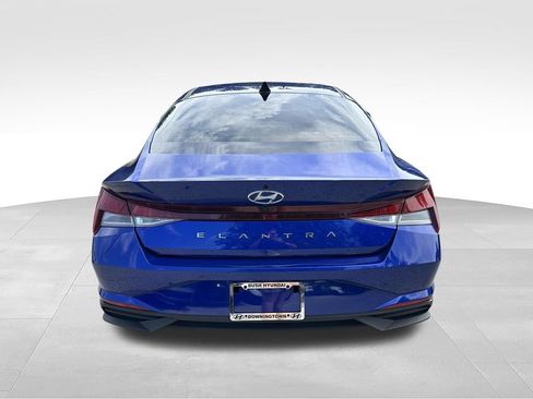 Certified 2023 Hyundai Elantra SEL w/ Convenience Package FWD image 6